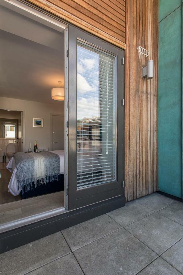 The Smithfield Penthouse Suite Дублин Экстерьер фото